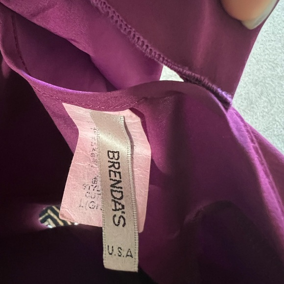 Summer dress with a pop of color! - Picture 4 of 4